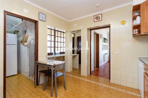 Moradia T5 Venda em Guia,Albufeira