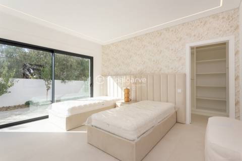 Moradia Moderna de Luxo em São Brás de Alportel