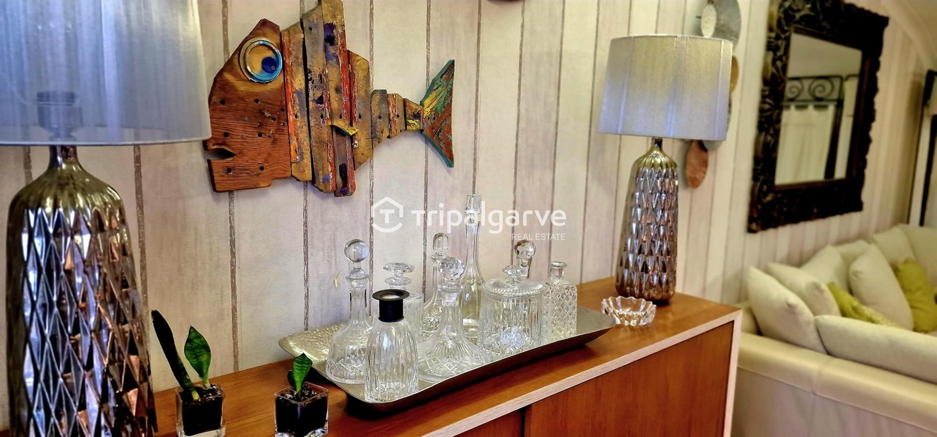 Magnífico Apartamento Duplex T4 com Varanda e Garagem em Portimão