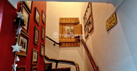 Magnífico Apartamento Duplex T4 com Varanda e Garagem em Portimão