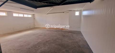 Grande garagem para varios carros ou armanezamento na Galé Albufeira