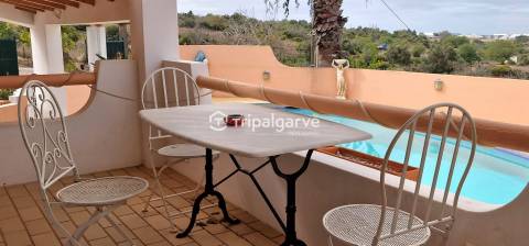 Moradia independente T3 com piscina em Lagoa