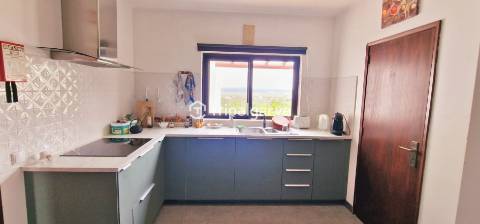 Moradia independente T3 com piscina em Lagoa