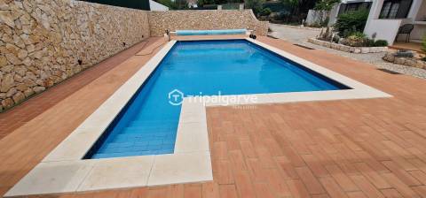 Moradia T4 com piscina e garagem em Belmonte - Portimao