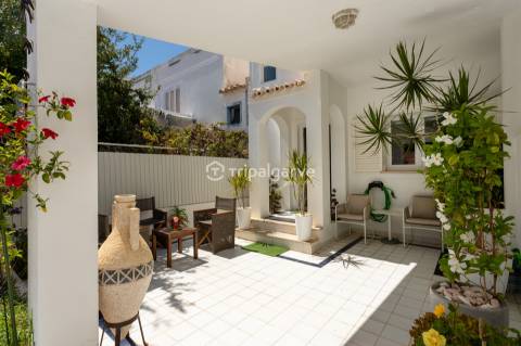 Moradia Geminada T2 Venda em Albufeira e Olhos de Água,Albufeira