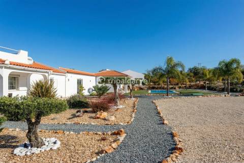 Exclusiva Quinta de Charme com 2 Anexos Independentes Paderne