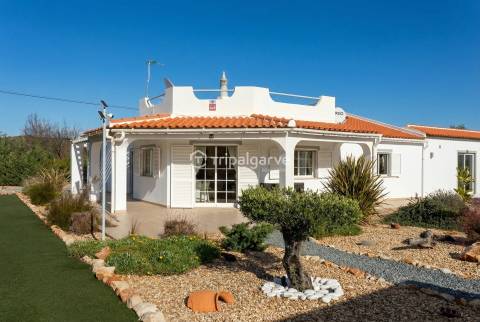 Exclusiva Quinta de Charme com 2 Anexos Independentes Paderne