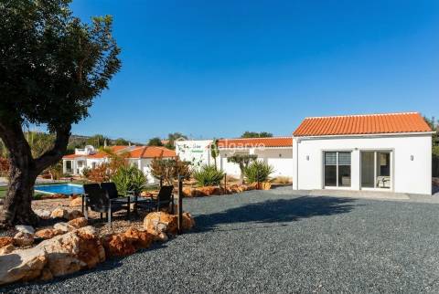 Exclusiva Quinta de Charme com 2 Anexos Independentes Paderne