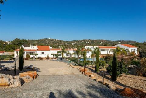 Exclusiva Quinta de Charme com 2 Anexos Independentes Paderne