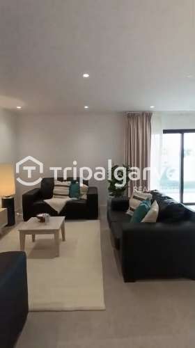 T3 Moderno com Vista Mar e Piscina Infinita – Olhos D´Água