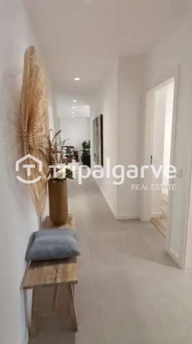 T3 Moderno com Vista Mar e Piscina Infinita – Olhos D´Água