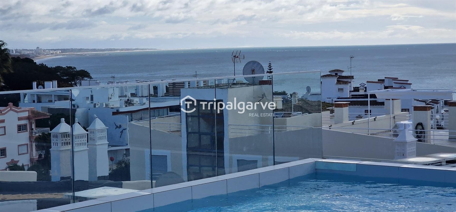 T3 Moderno com Vista Mar e Piscina Infinita – Olhos D´Água