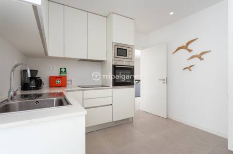 T3 Moderno com Vista Mar e Piscina Infinita – Olhos D´Água