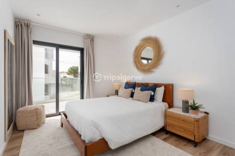 T3 Moderno com Vista Mar e Piscina Infinita – Olhos D´Água