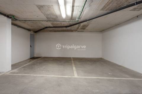 T3 Moderno com Vista Mar e Piscina Infinita – Olhos D´Água