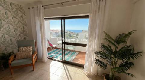 Apartamento T1 com vista mar e piscina Em Albufeira