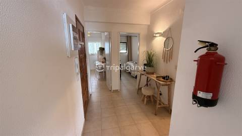 Apartamento T1 com vista mar e piscina Em Albufeira