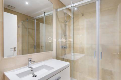 T2+1  Moderno em Zona Exclusiva de Albufeira com garagem