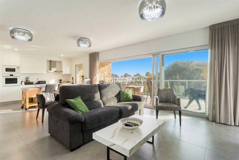 T2+1  Moderno em Zona Exclusiva de Albufeira com garagem