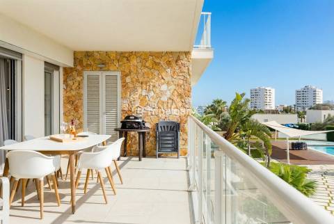 T2+1  Moderno em Zona Exclusiva de Albufeira com garagem