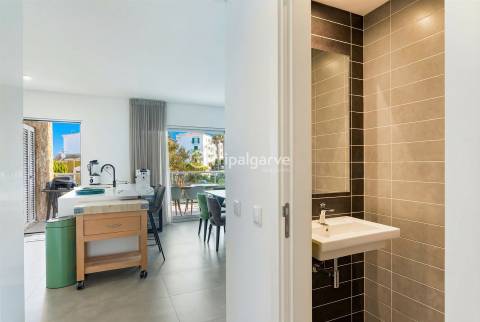 T2+1  Moderno em Zona Exclusiva de Albufeira com garagem