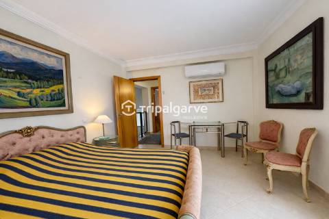 MORADIA T3 COM TERRAÇO PANORÂMICO + ESPAÇO COMERCIAL CENTRO DE PORTIMÃO