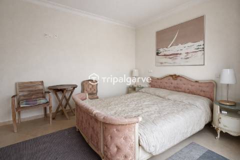 MORADIA T3 COM TERRAÇO PANORÂMICO + ESPAÇO COMERCIAL CENTRO DE PORTIMÃO