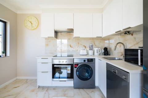 T1+1 RENOVADO COM VARANDA+GARAGEM+ARCADACAO