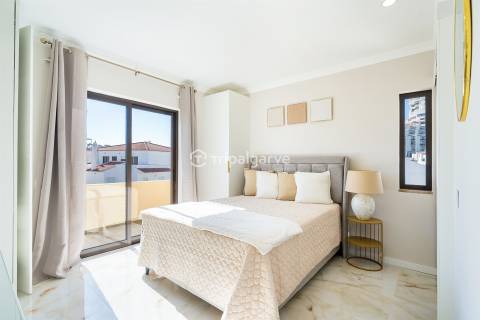 T1+1 RENOVADO COM VARANDA+GARAGEM+ARCADACAO