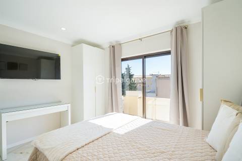 T1+1 RENOVADO COM VARANDA+GARAGEM+ARCADACAO