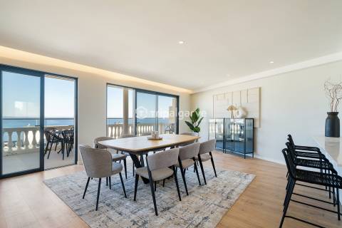 Luxuoso penthouse T4 com vista mar unica