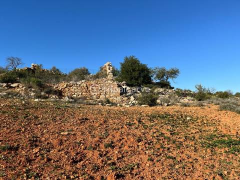 Terreno Mixto com Ruína em Canais – Albufeira