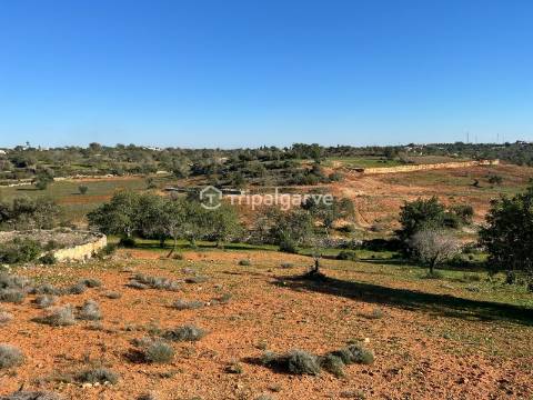 Terreno Mixto com Ruína em Canais – Albufeira