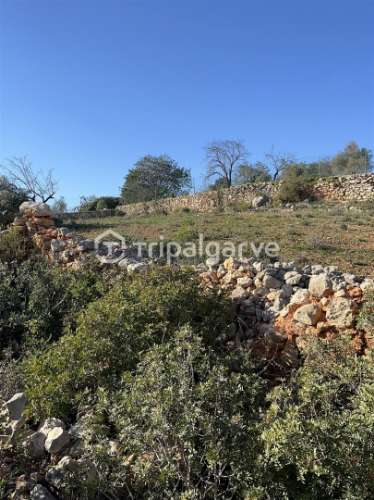 Terreno Mixto com Ruína em Canais – Albufeira