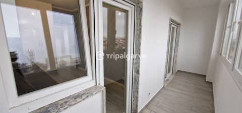 T2 Renovado com Vista desafogada