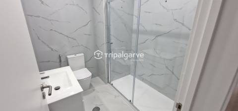 T2 Renovado com Vista desafogada