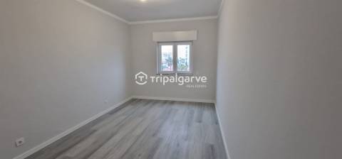 T2 Renovado com Vista desafogada