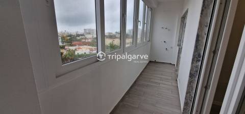 T2 Renovado com Vista desafogada