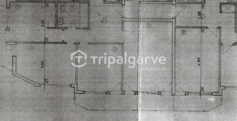 T3 Renovado com Vista Rio e Localização Privilegiada