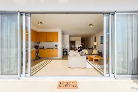 Moradia em Banda T3 com Jacuzzi e Vistas Sobre a Ria Formosa na Fuseta, Algarve