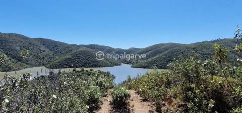 Terreno Misto com Ruínas na barragem de Odelouca