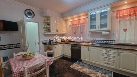 Apartamento T4 em primeira linha do Golfe - Portimao