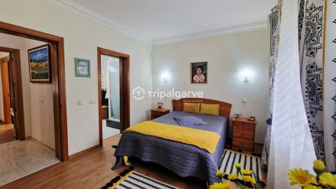 Apartamento T4 em primeira linha do Golfe - Portimao