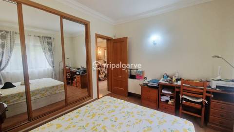 Apartamento T4 em primeira linha do Golfe - Portimao