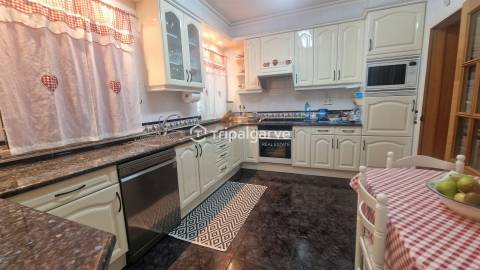 Apartamento T4 em primeira linha do Golfe - Portimao