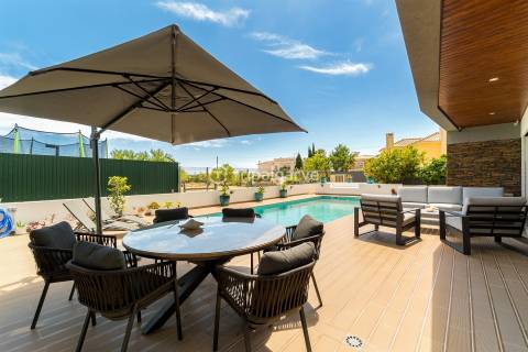 Moradia de 4 quartos com piscina aquecida, perto das praias e dos campos de golfe de Albufeira