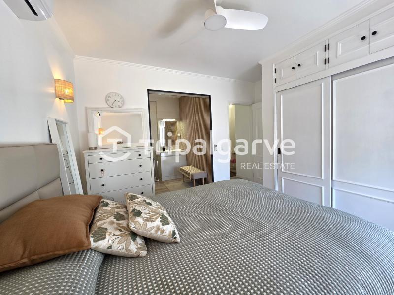 Apartamento T1 renovado em condomínio com piscina em Vilamoura