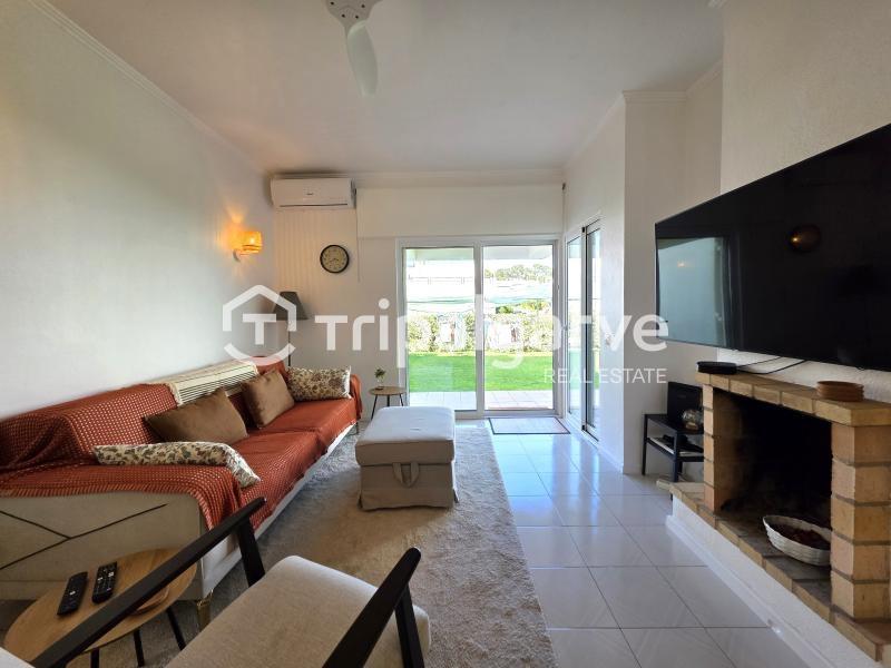 Apartamento T1 renovado em condomínio com piscina em Vilamoura