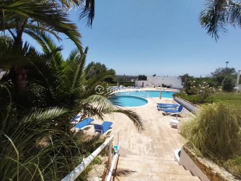 Moradia Algarvia V3 com jardim Salgados-Albufeira