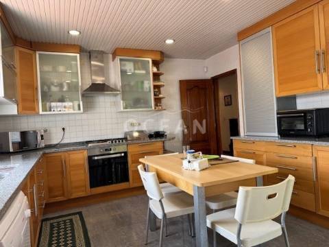 Moradia independente à venda na rua da Escola de Brejos Clérigo